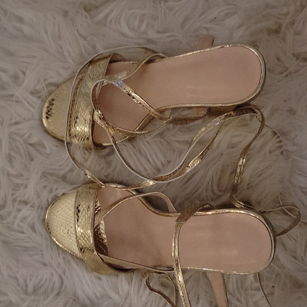 Metallic patterns worn once